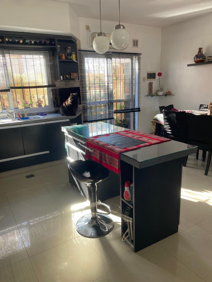 3 ambientes PH con 2 patios y terraza venta villa luro
