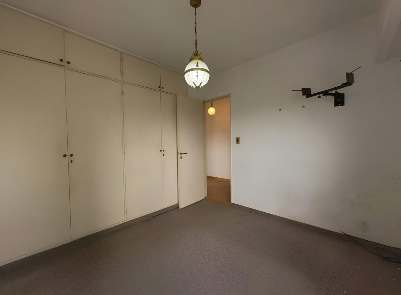 Versalles - Venta Departamento 4 Amb.