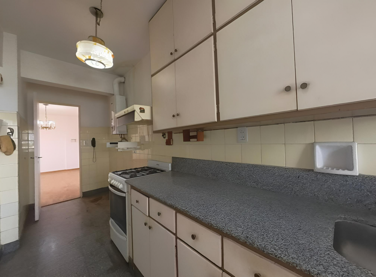 Versalles - Venta Departamento 4 Amb.