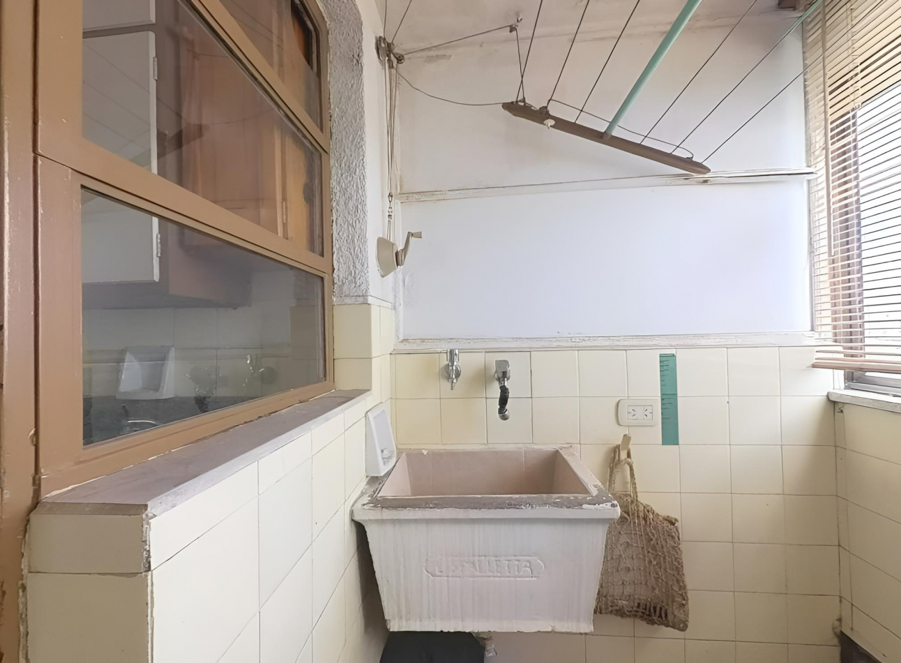 Versalles - Venta Departamento 4 Amb.