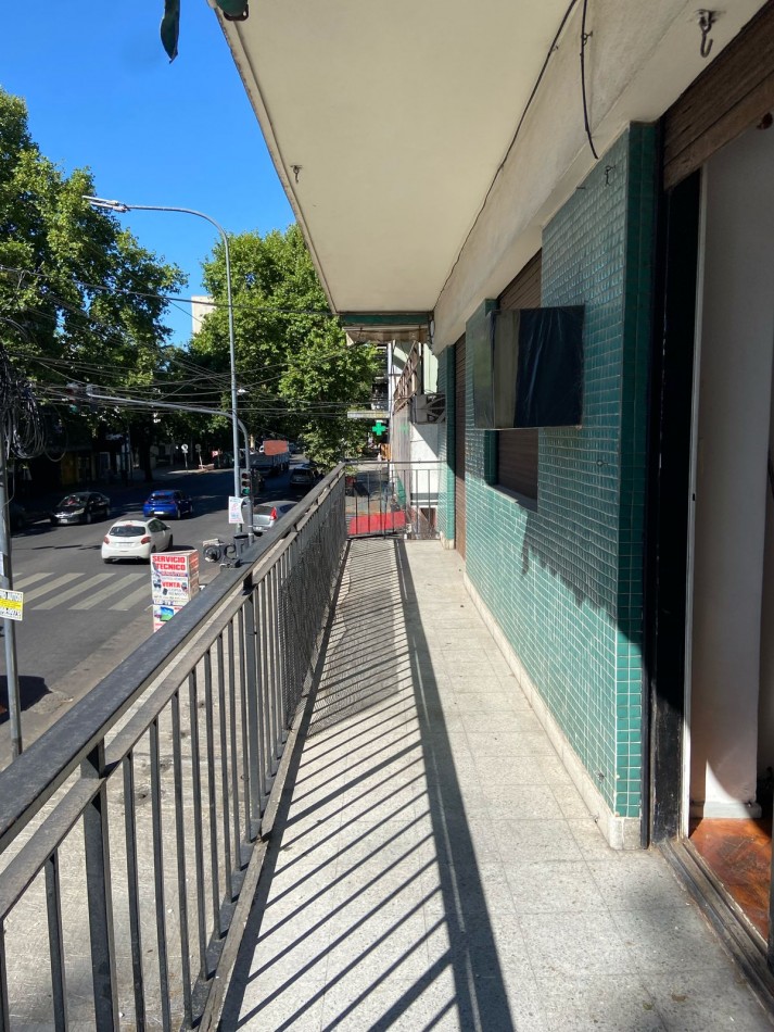 3 Amb frente con calcon patio