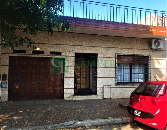 casa  3 amb cochera patio terraza con para refaccionar V. Devoto