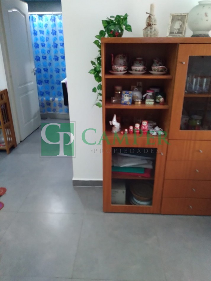 venta 2 amb. con patio Monte Castro