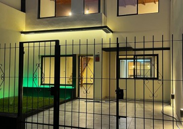 casa 5 amb cochera venta Santa Rita