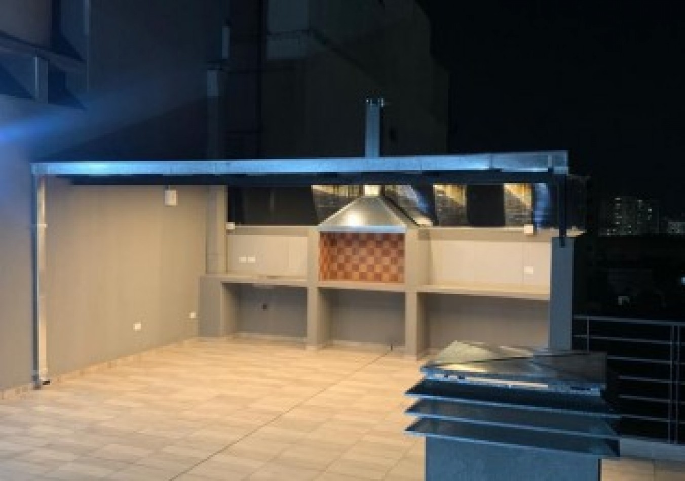 2 amb. amplios con balcon Venta Monte Castro