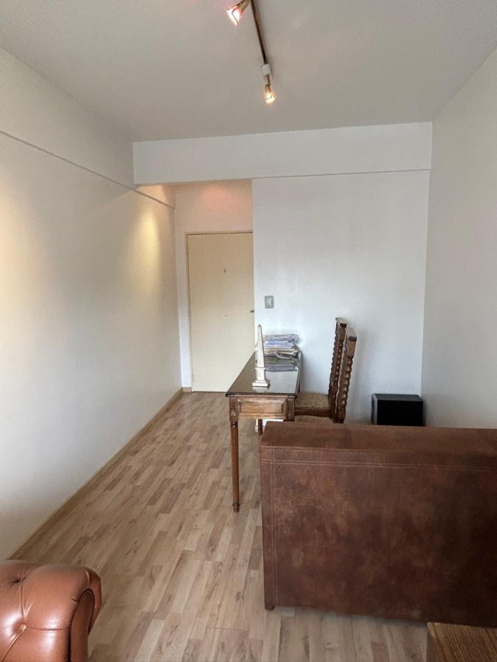 2 Amb. frente con balcon venta almagro