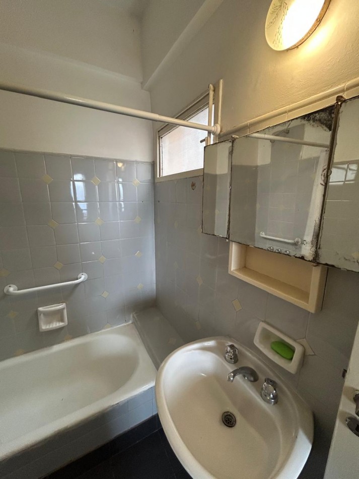 2 Amb. frente con balcon venta almagro