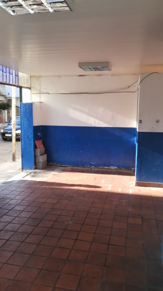 Local en esquina alquiler Villa Devoto